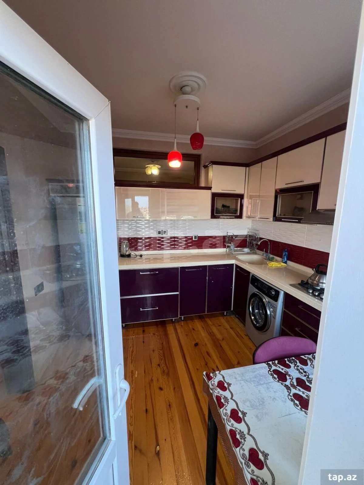 Kirayə verilir 3 otaqlı yeni tikili 60 m²