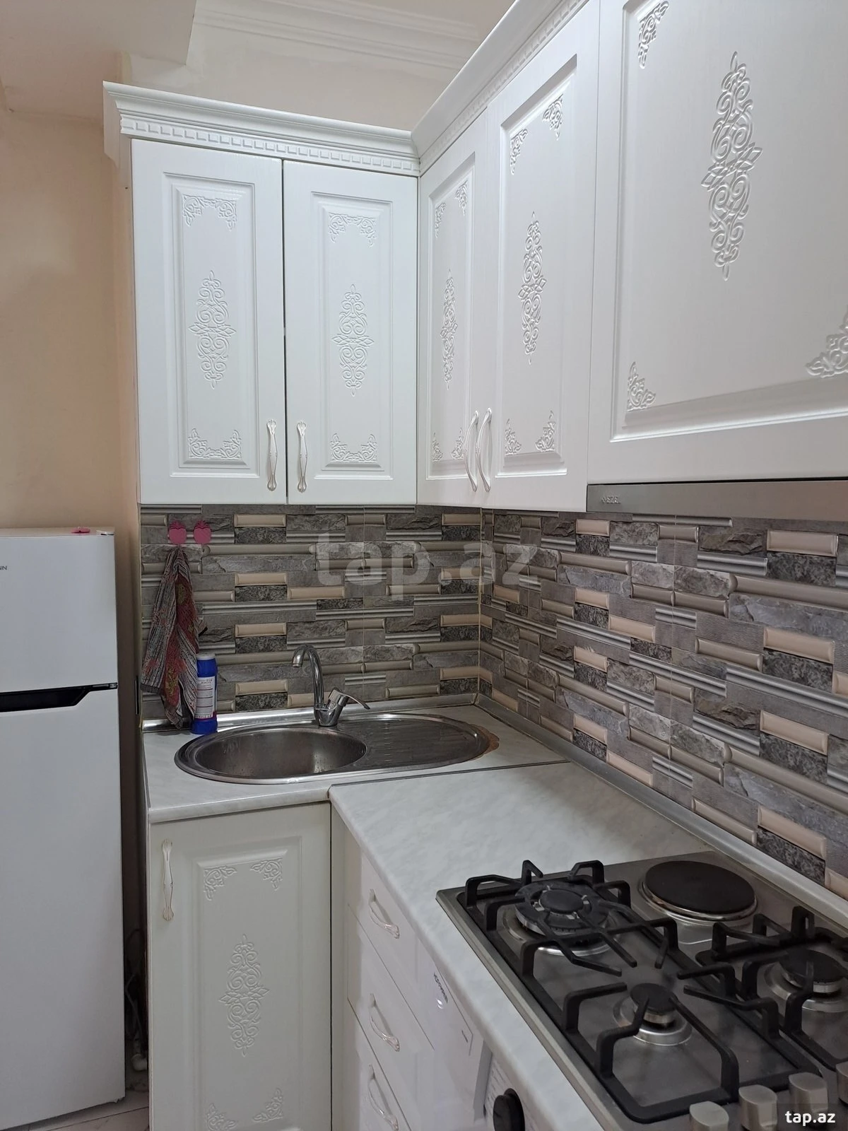 Kirayə verilir 1 otaqlı yeni tikili 53 m²