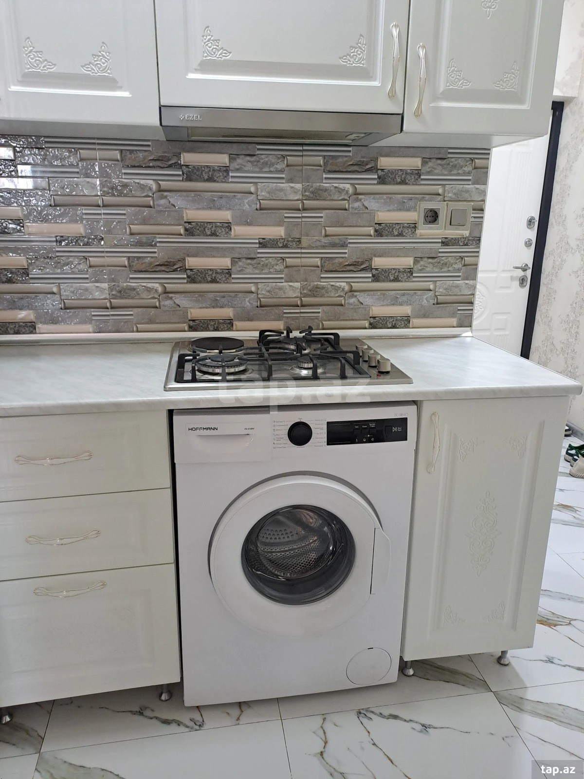 Kirayə verilir 1 otaqlı yeni tikili 53 m²