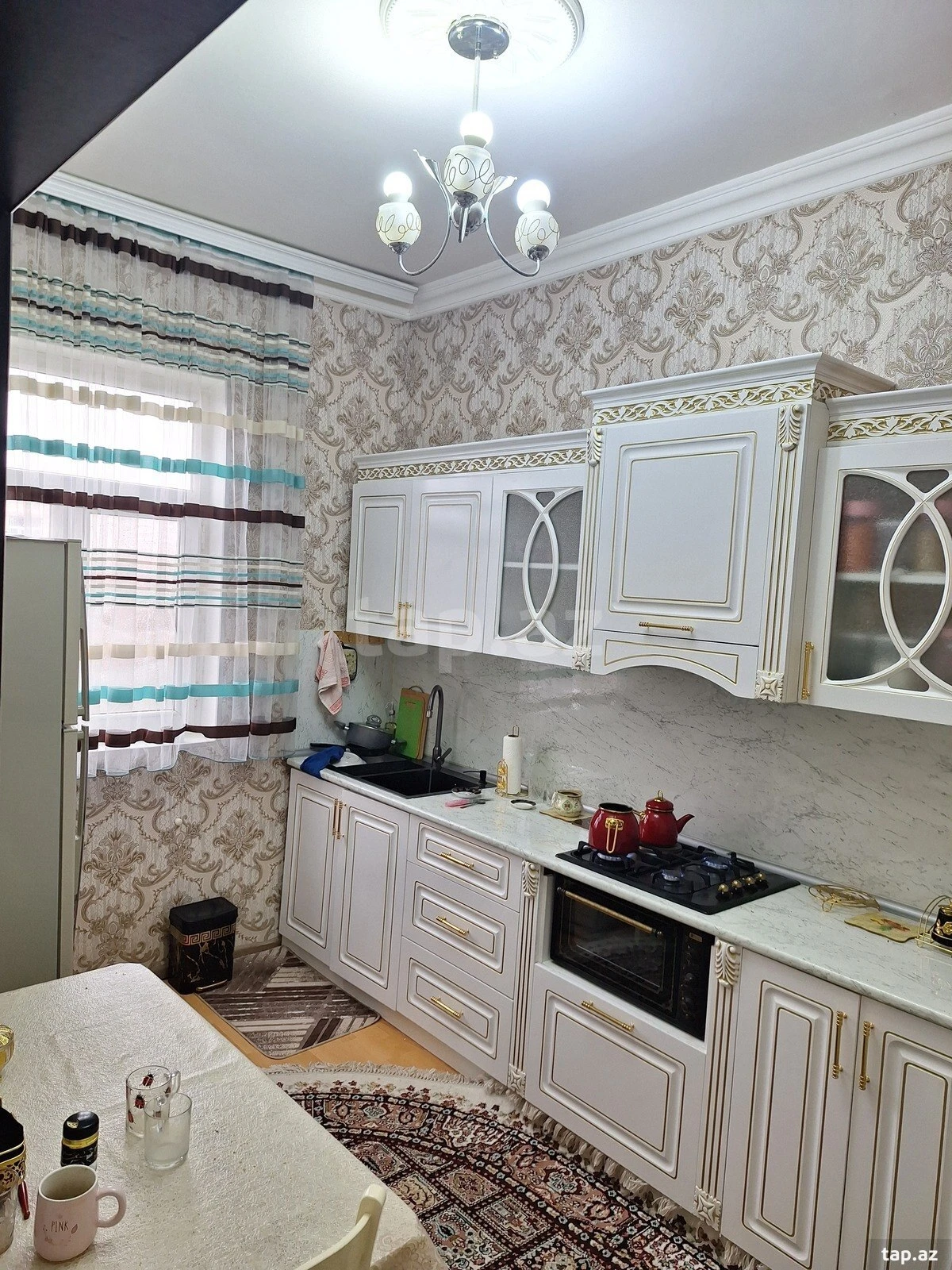 Satılır 6 otaqlı həyət evi 320 m²