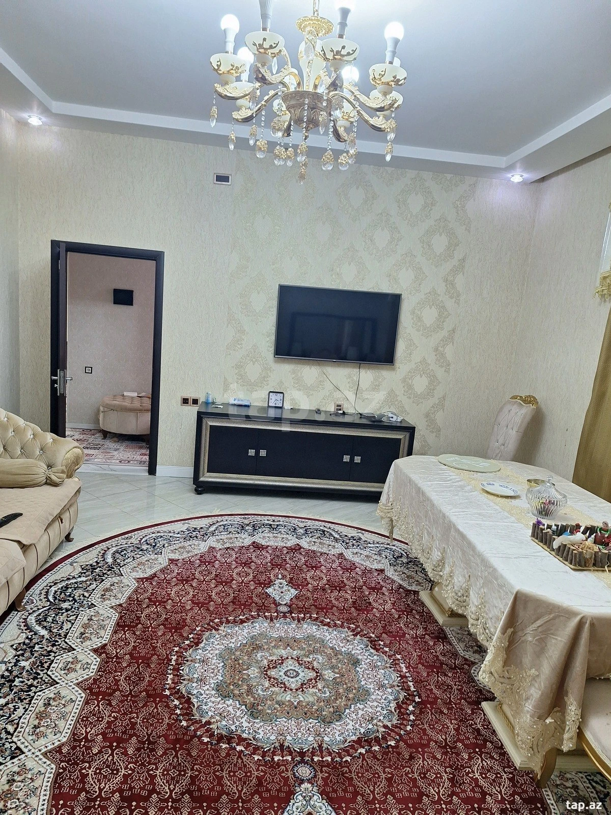 Satılır 6 otaqlı həyət evi 320 m²