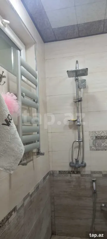 Satılır 6 otaqlı həyət evi 320 m²