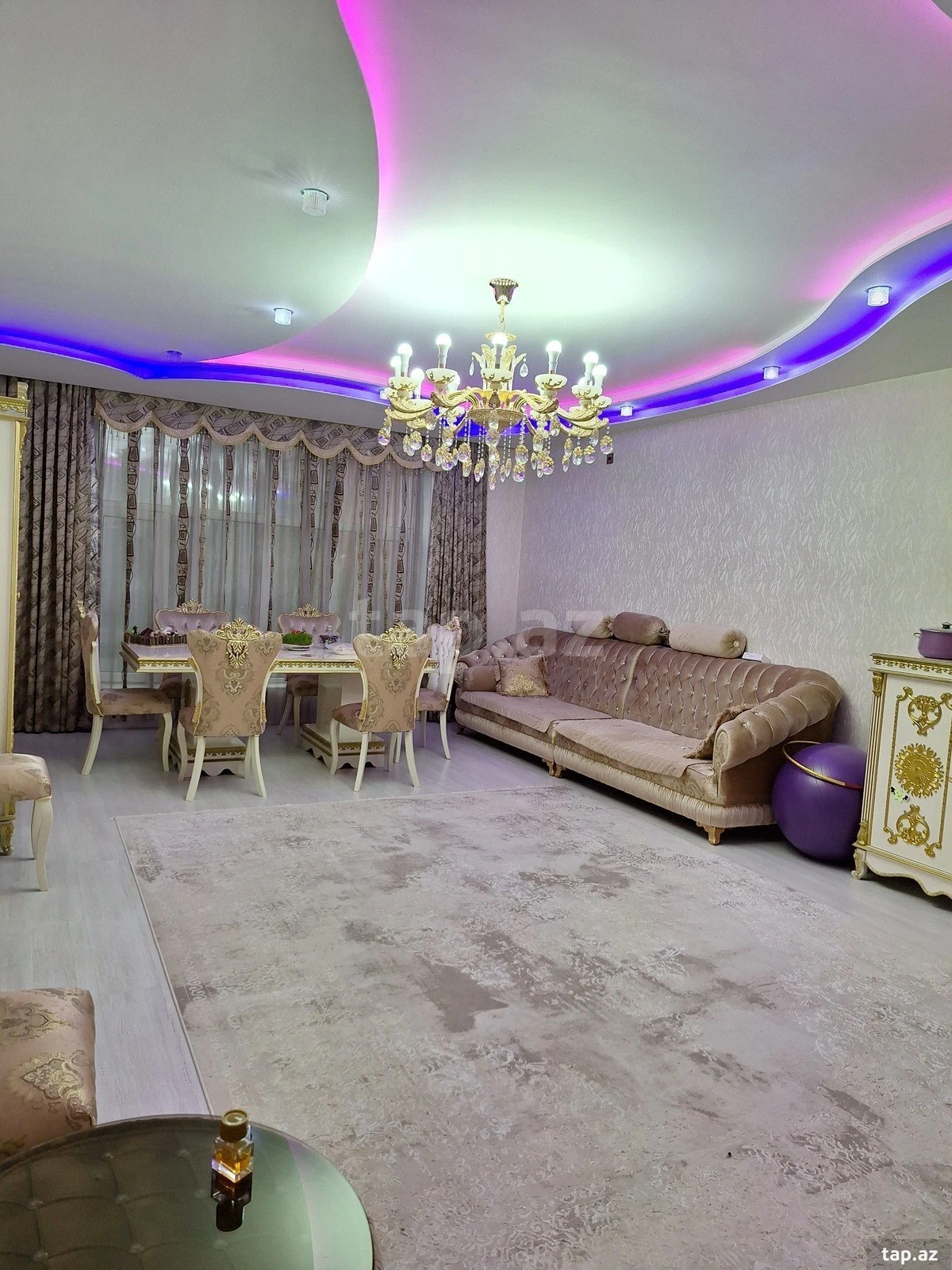 Satılır 6 otaqlı həyət evi 320 m²