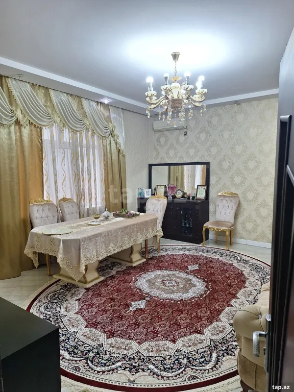 Satılır 6 otaqlı həyət evi 320 m²
