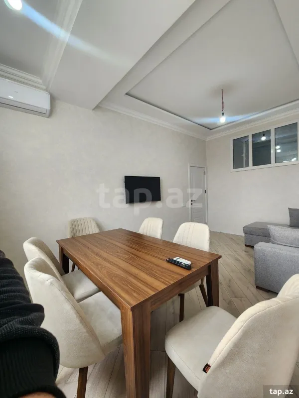Kirayə verilir 2 otaqlı yeni tikili 50 m²