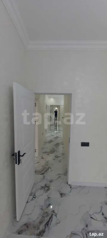 Satılır 3 otaqlı yeni tikili 110 m²