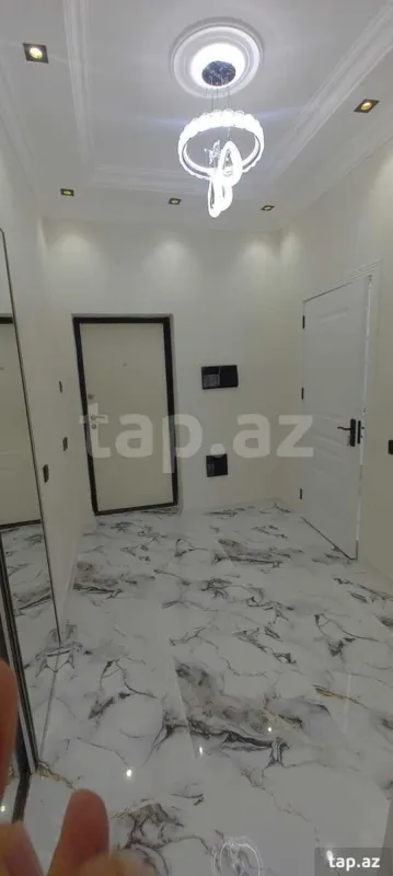 Satılır 3 otaqlı yeni tikili 110 m²