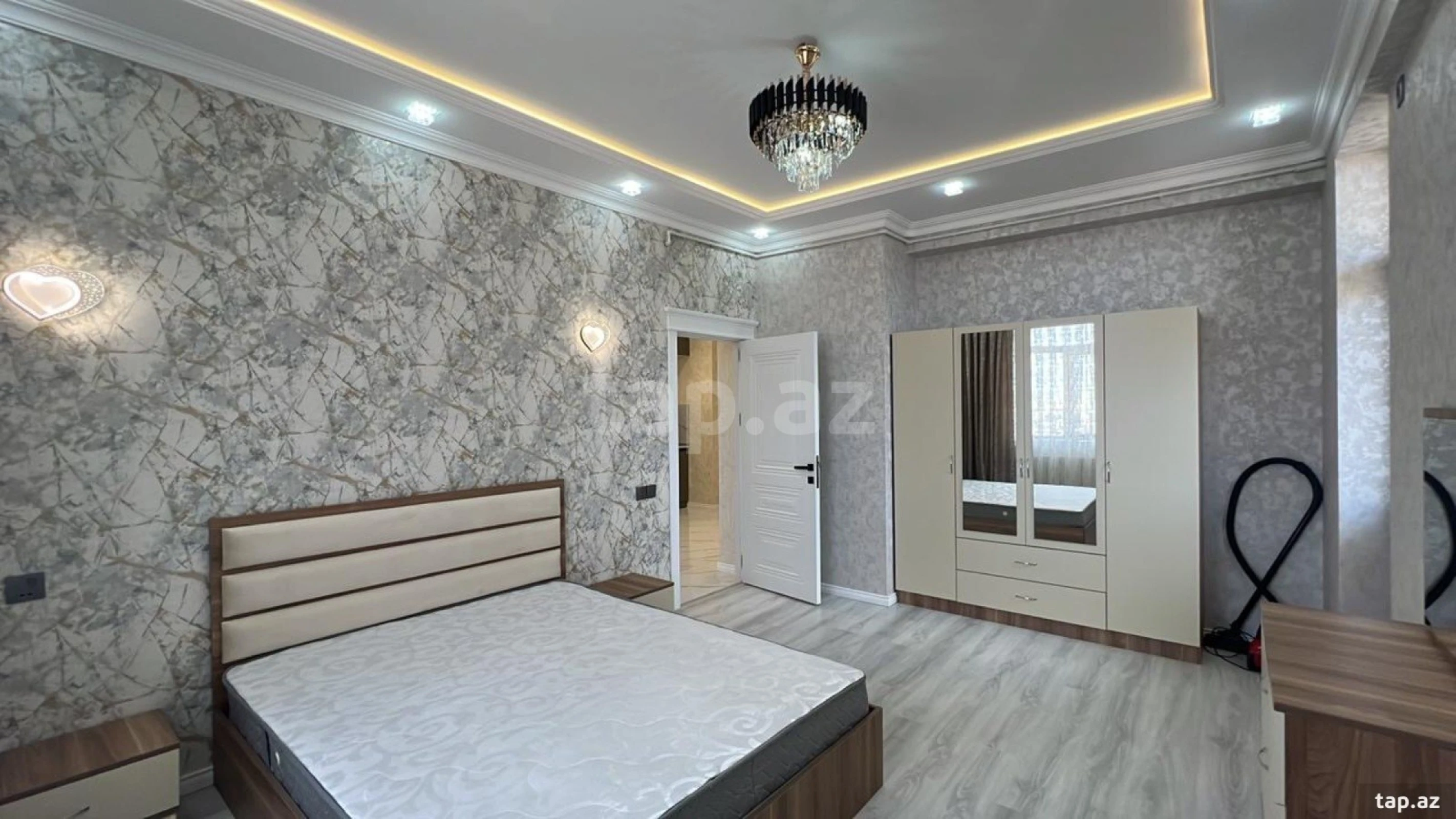 Kirayə verilir 2 otaqlı yeni tikili 65 m²