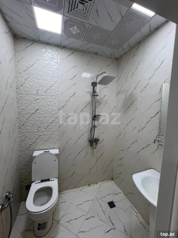 Kirayə verilir 2 otaqlı yeni tikili 65 m²