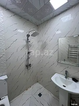 Kirayə verilir 2 otaqlı yeni tikili 65 m²
