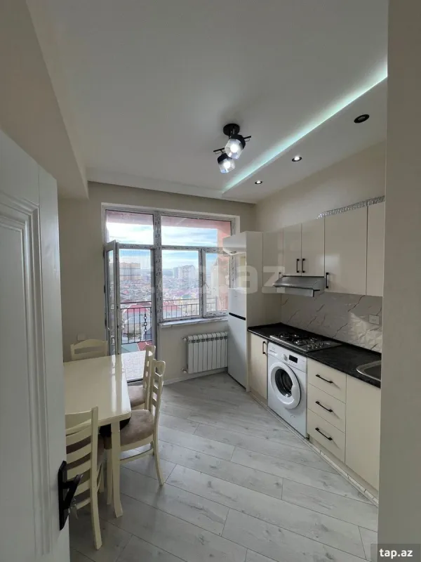 Kirayə verilir 2 otaqlı yeni tikili 65 m²
