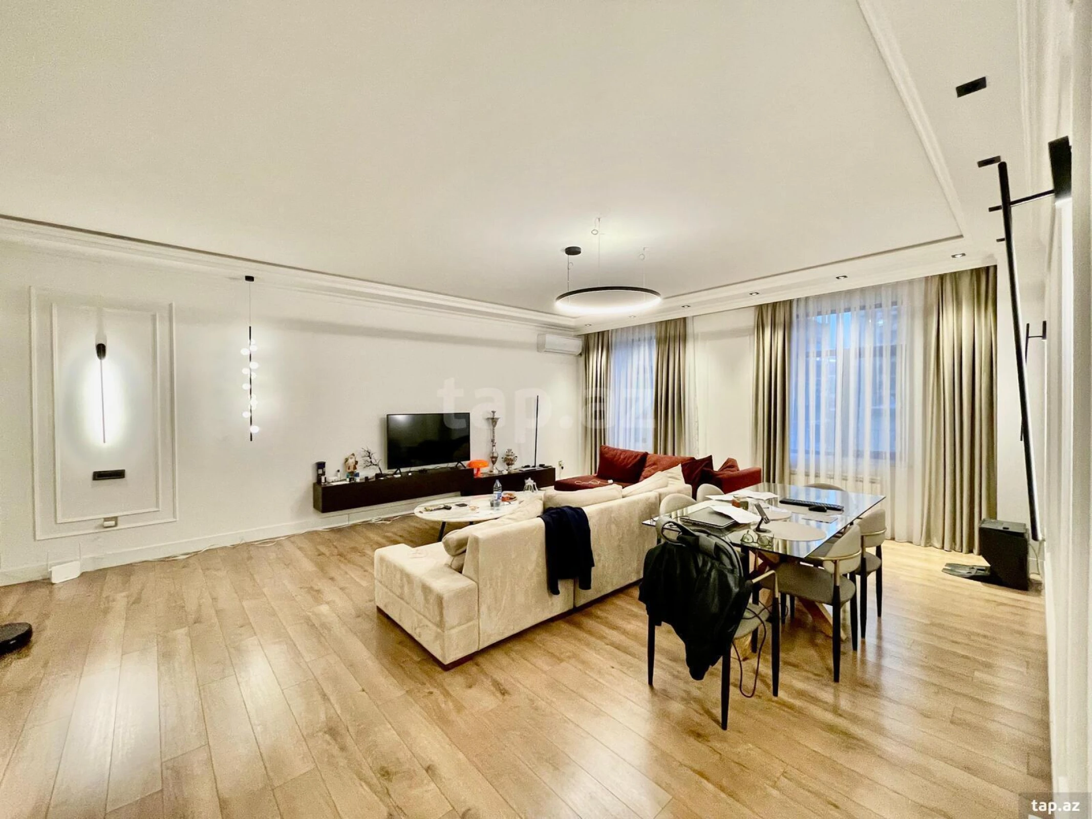 Kirayə verilir 3 otaqlı yeni tikili 140 m²