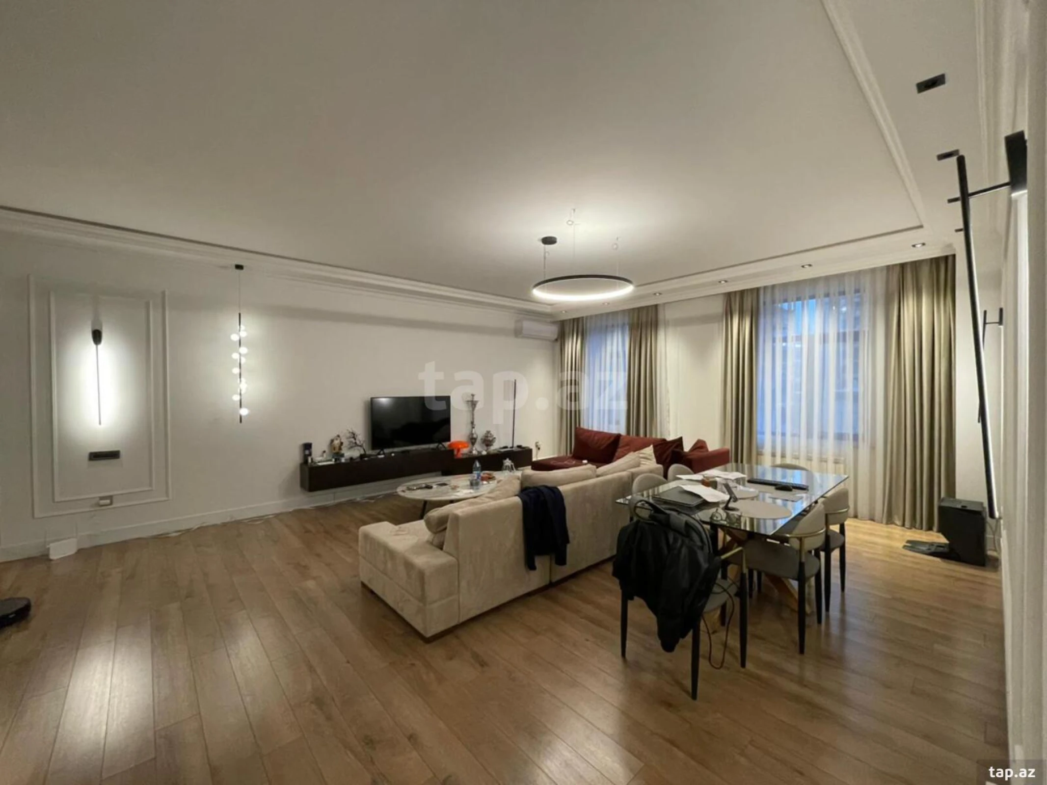 Kirayə verilir 3 otaqlı yeni tikili 140 m²