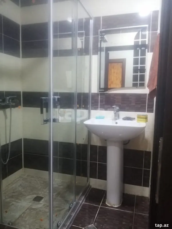 Kirayə verilir 1 otaqlı yeni tikili 45 m²