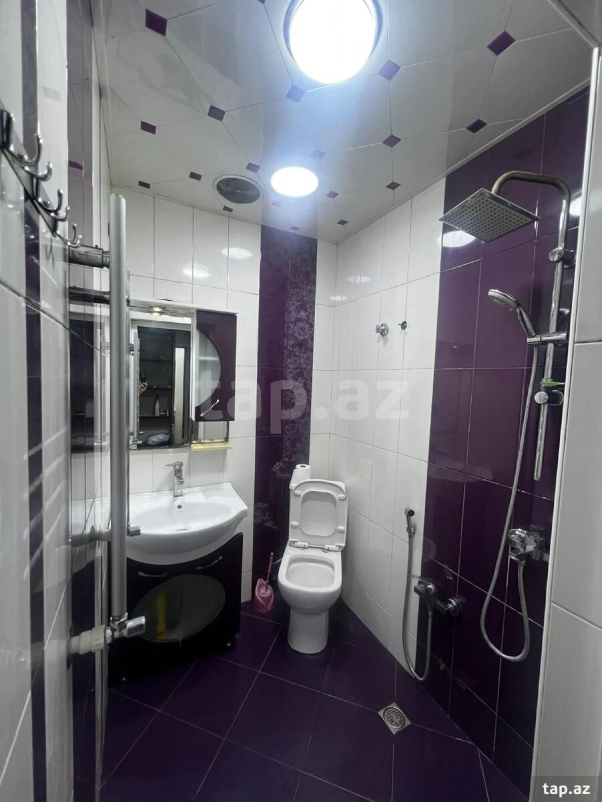 Kirayə verilir 3 otaqlı yeni tikili 75 m²