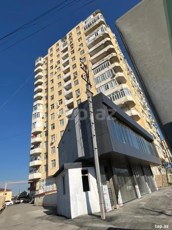 Kirayə verilir 3 otaqlı yeni tikili 75 m²