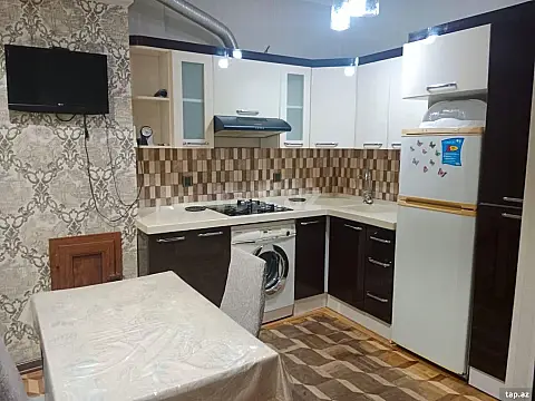 Kirayə verilir 3 otaqlı yeni tikili 75 m²