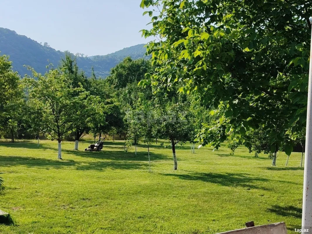 Kirayə verilir 7 otaqlı həyət evi 220 m²