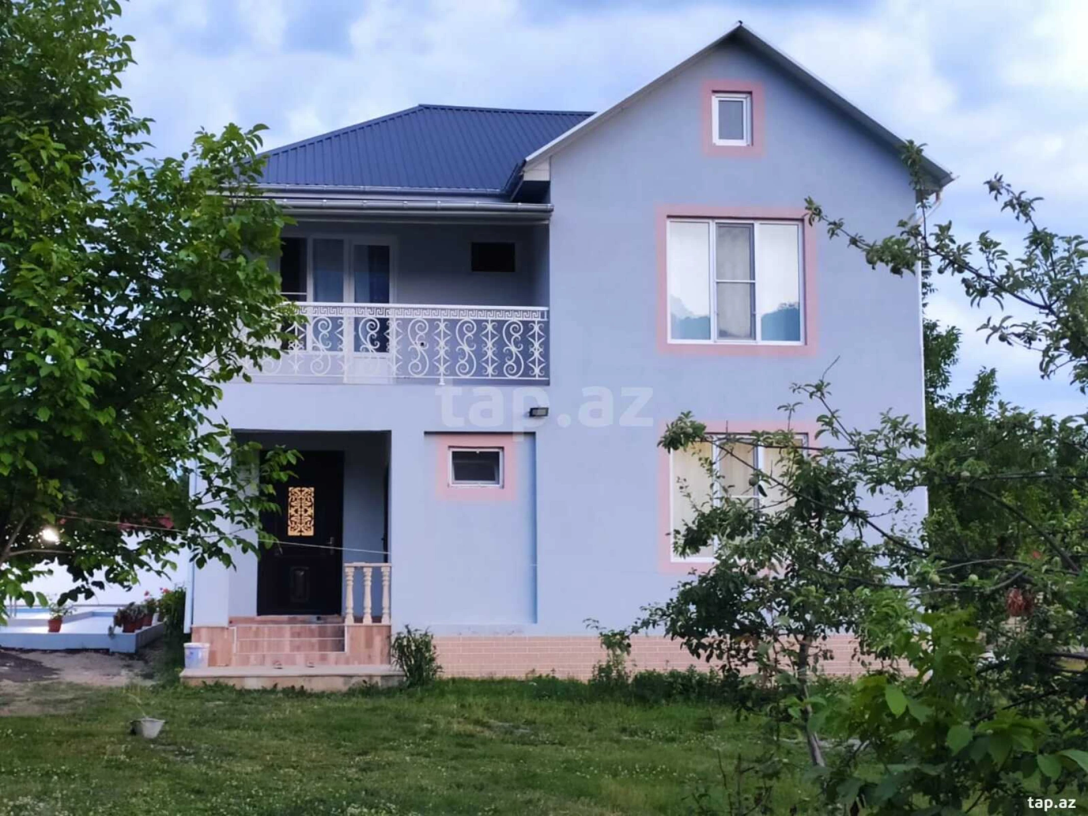 Kirayə verilir 7 otaqlı həyət evi 220 m²