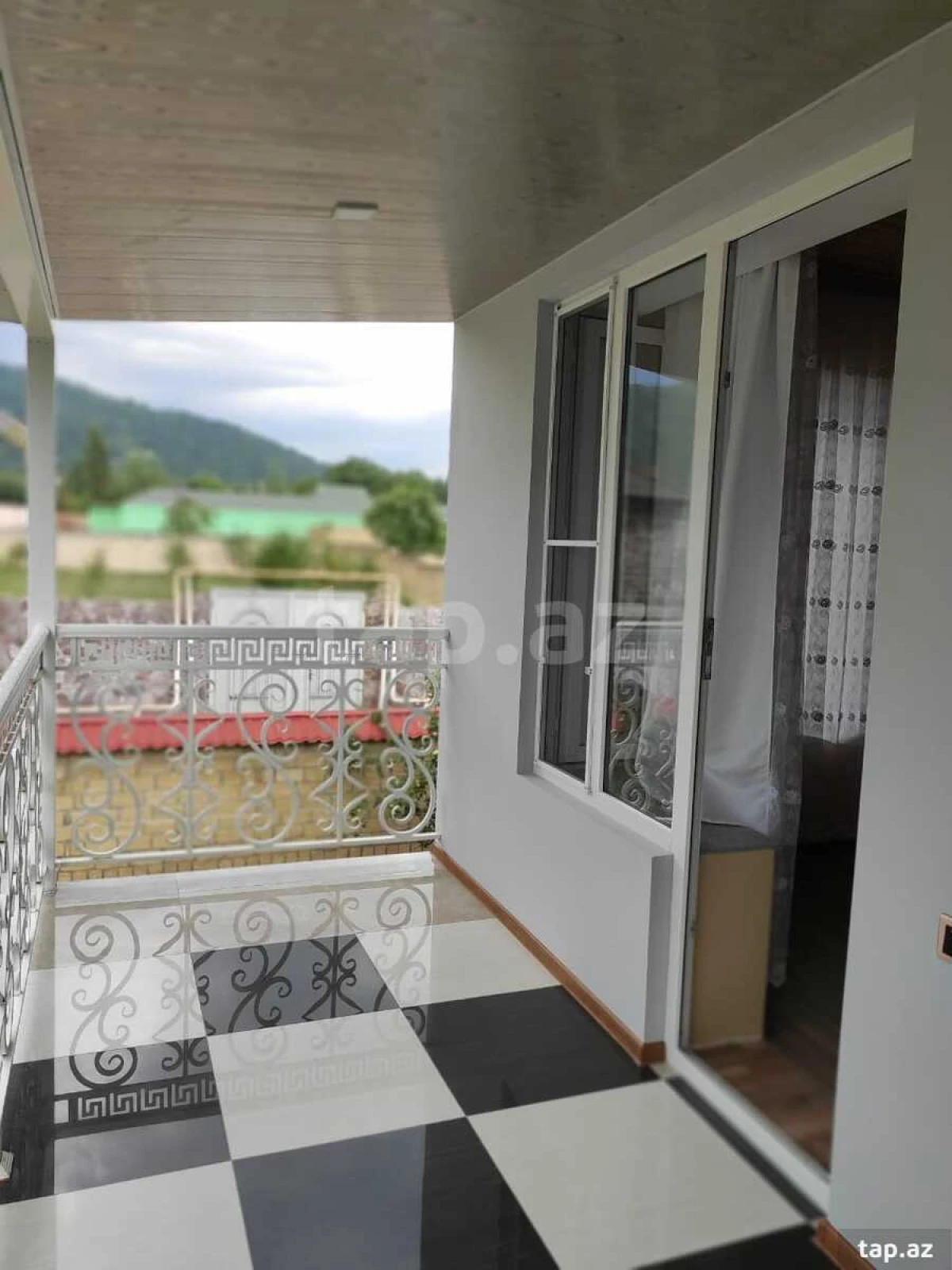 Kirayə verilir 7 otaqlı həyət evi 220 m²