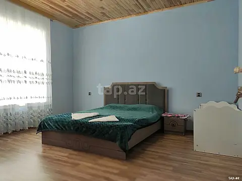 Kirayə verilir 7 otaqlı həyət evi 220 m²