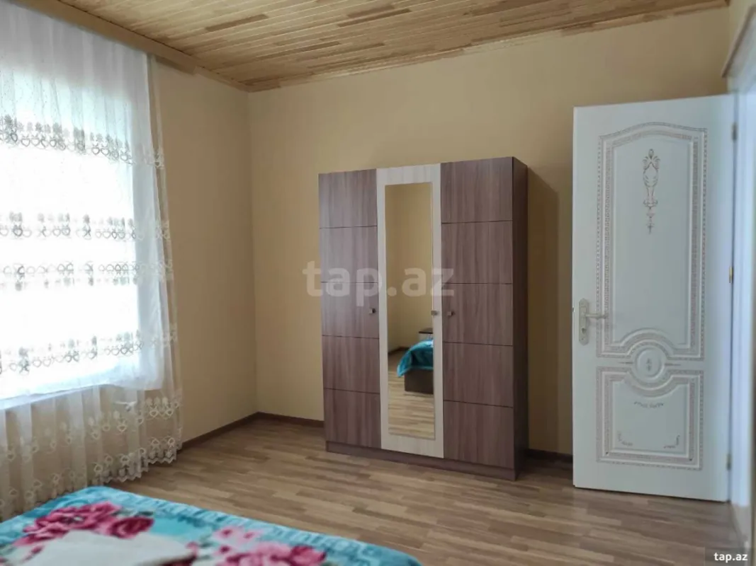 Kirayə verilir 7 otaqlı həyət evi 220 m²
