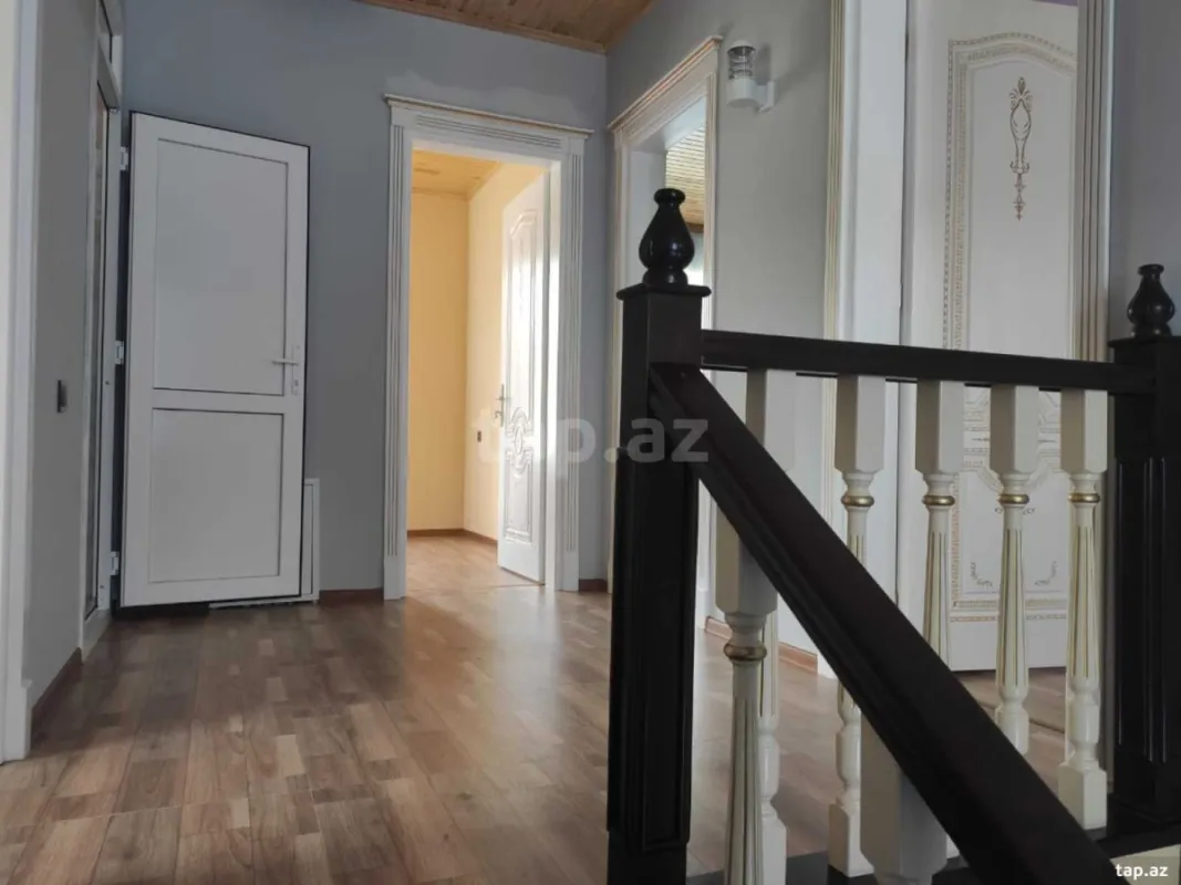 Kirayə verilir 7 otaqlı həyət evi 220 m²