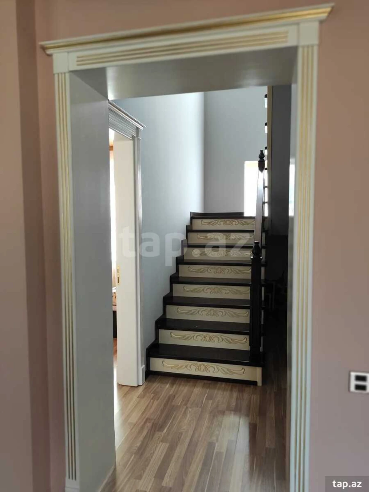 Kirayə verilir 7 otaqlı həyət evi 220 m²