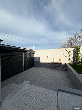 Satılır 5 otaqlı həyət evi 280 m²