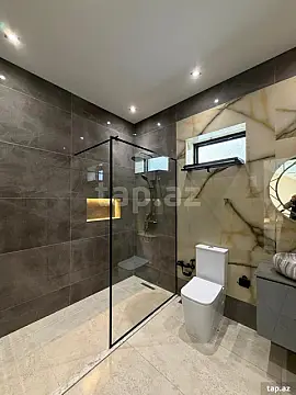 Satılır 5 otaqlı həyət evi 280 m²