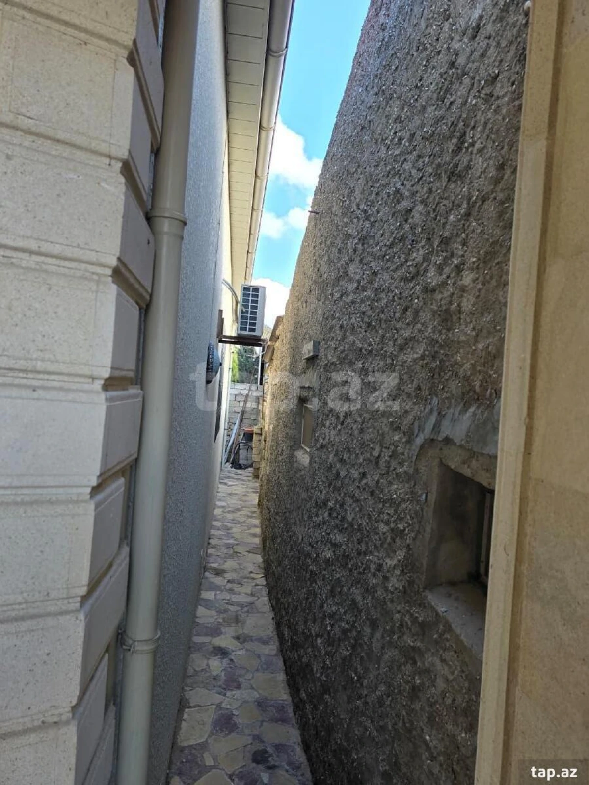 Satılır 4 otaqlı həyət evi 150 m²