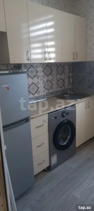 Kirayə verilir 2 otaqlı yeni tikili 70 m²