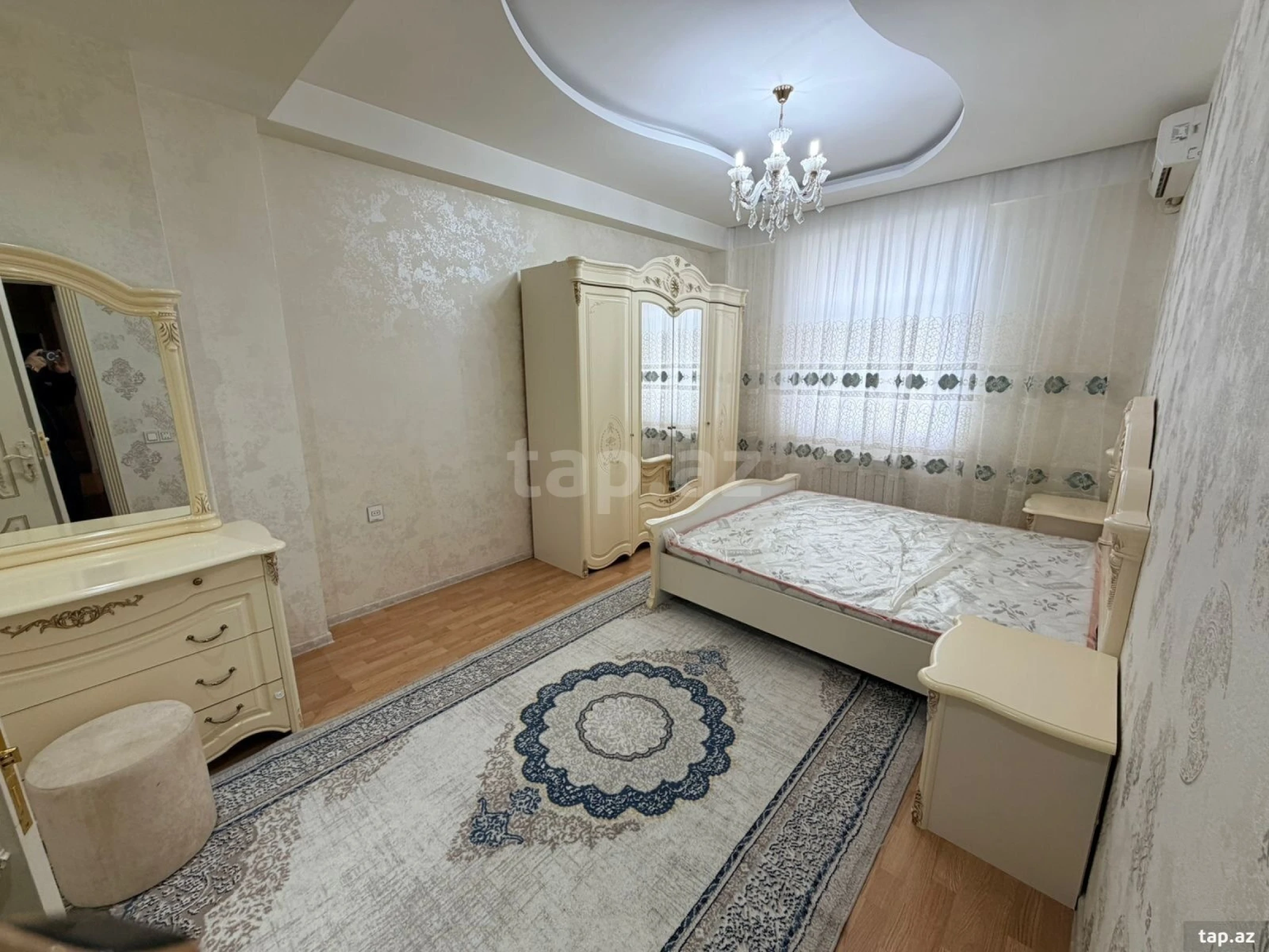 Kirayə verilir 2 otaqlı yeni tikili 88 m²