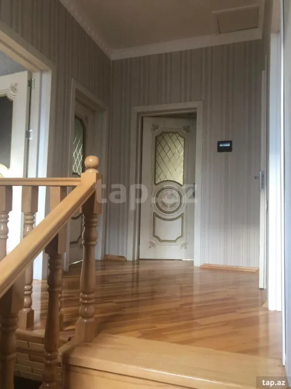 Satılır 5 otaqlı həyət evi 172 m²