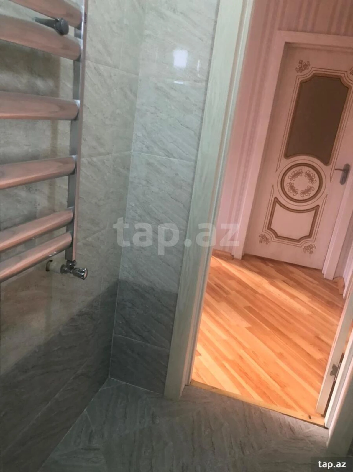 Satılır 5 otaqlı həyət evi 172 m²