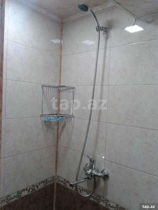 Kirayə verilir 2 otaqlı mənzil 60 m²