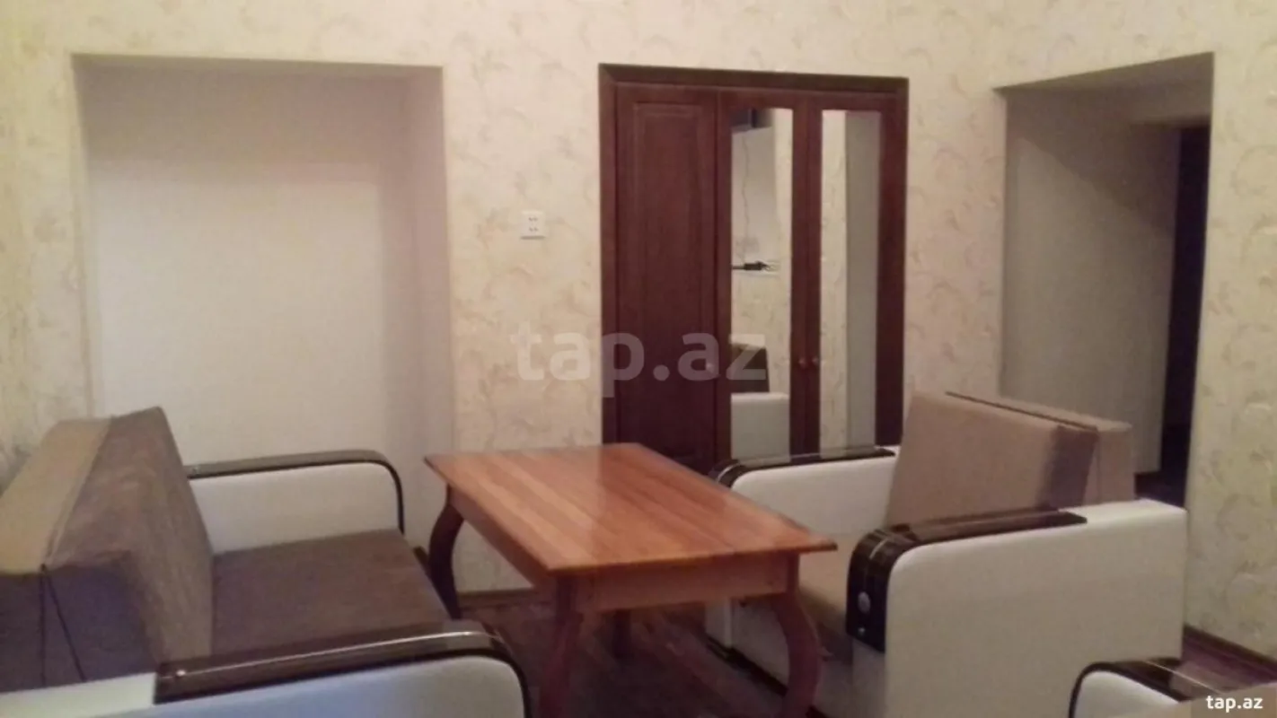 Kirayə verilir 2 otaqlı mənzil 60 m²