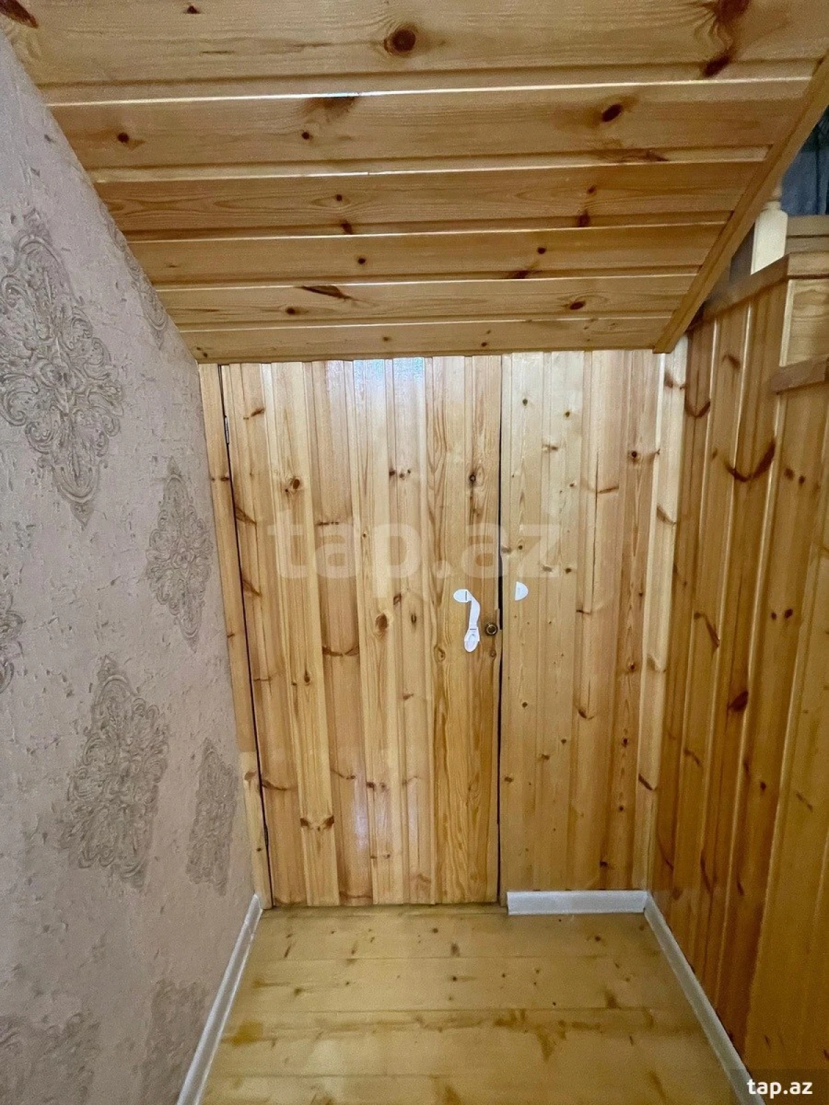 Satılır 5 otaqlı həyət evi 2800 m²