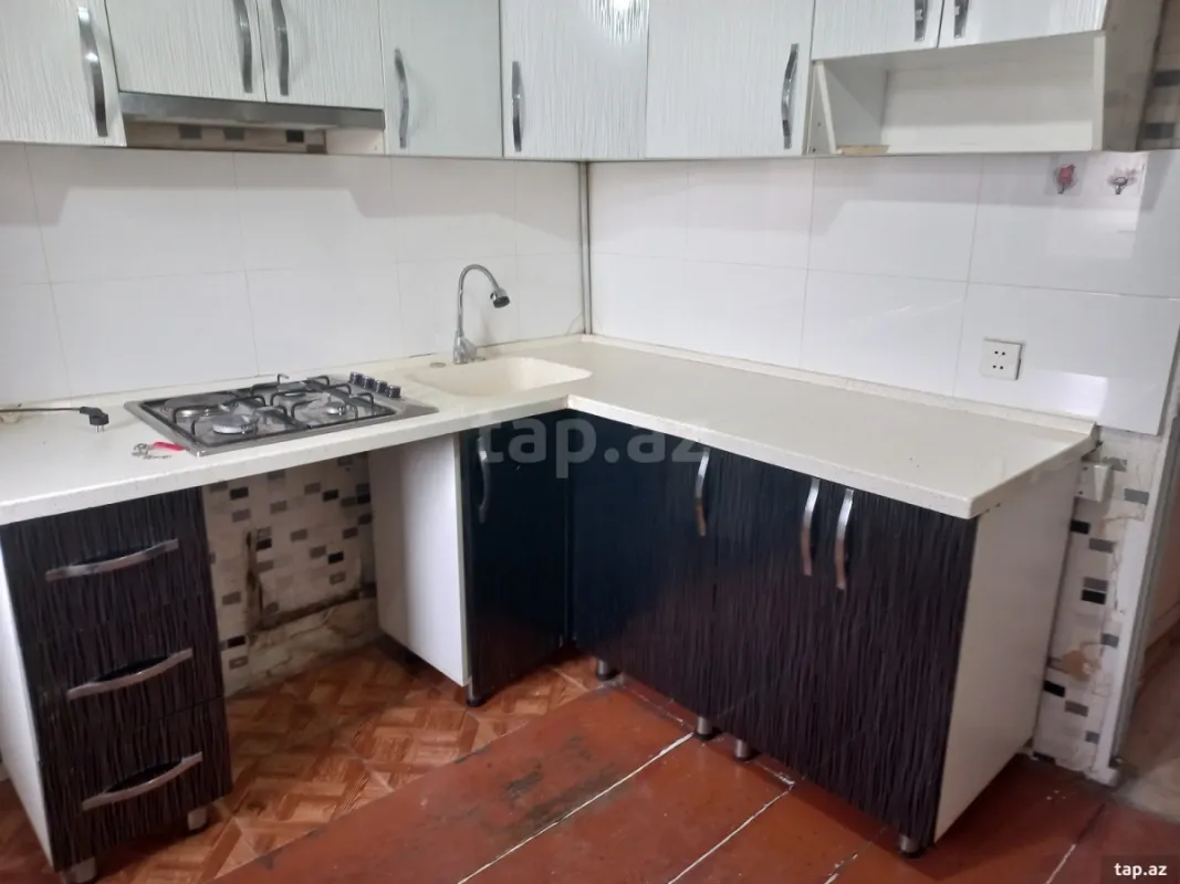Satılır 3 otaqlı mənzil 56.3 m²