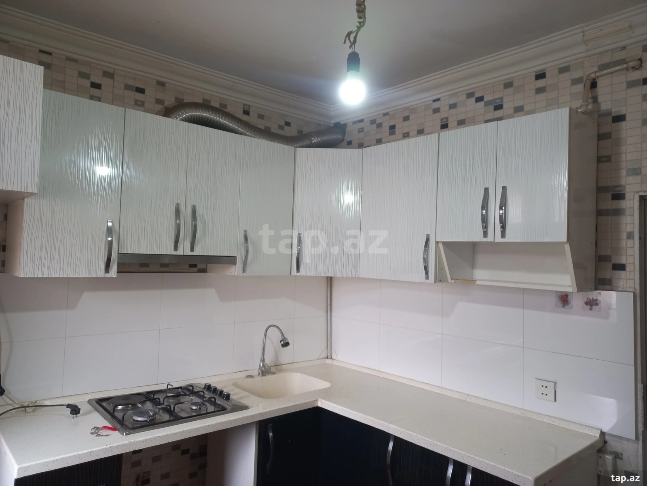 Satılır 3 otaqlı mənzil 56.3 m²