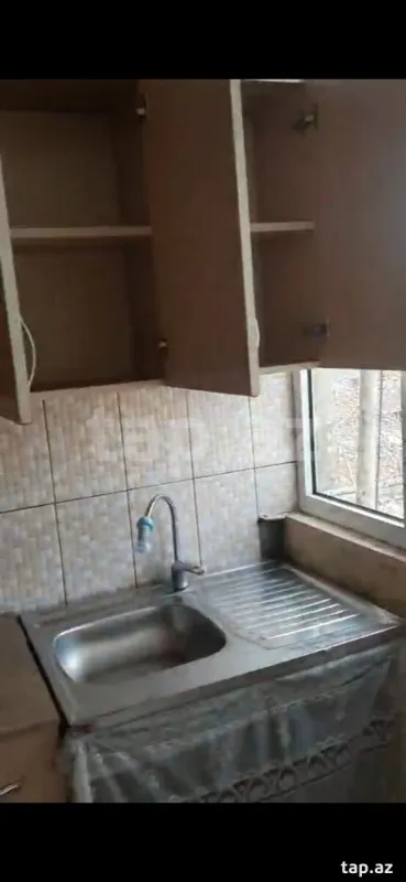 Kirayə verilir 3 otaqlı yeni tikili 100 m²