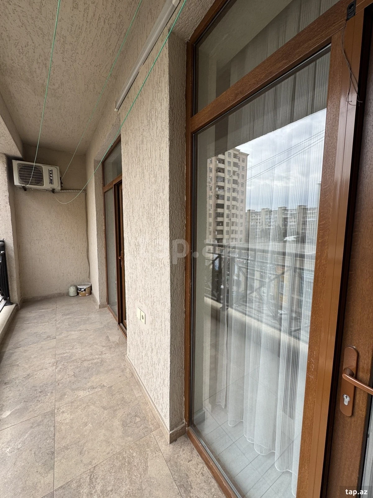 Satılır 3 otaqlı yeni tikili 97 m²