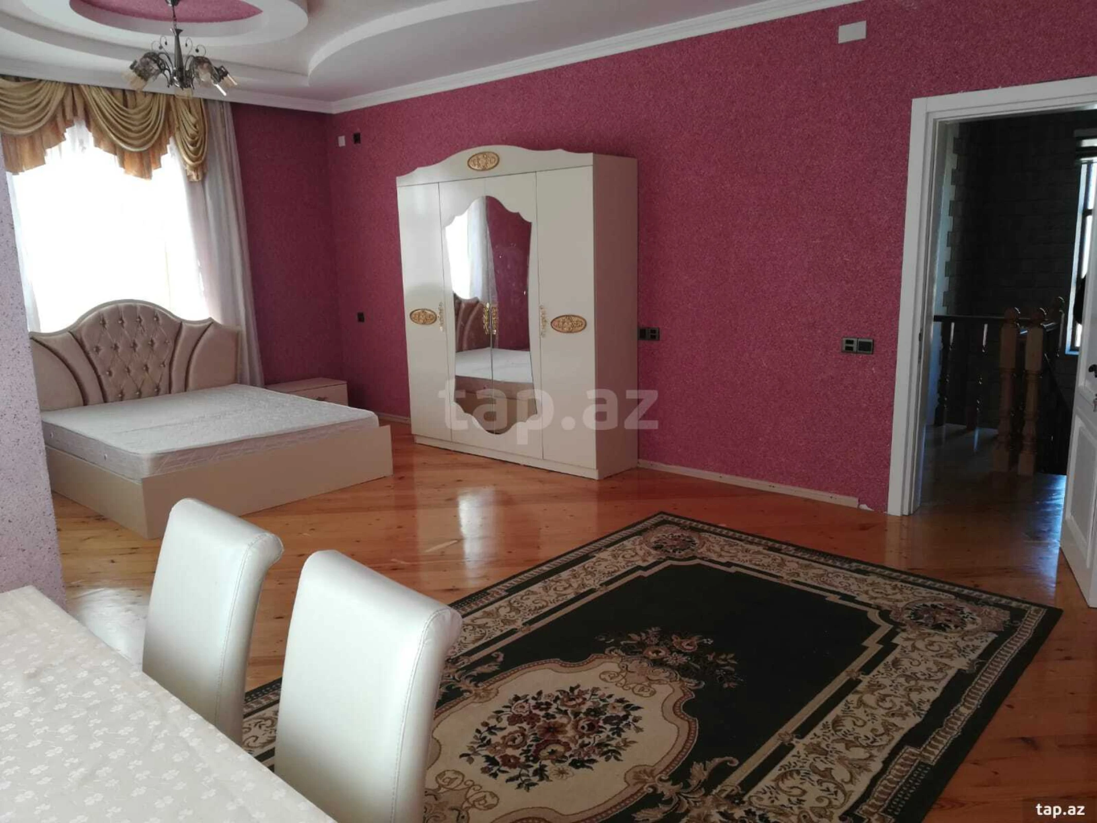 Satılır 6 otaqlı həyət evi 200 m²