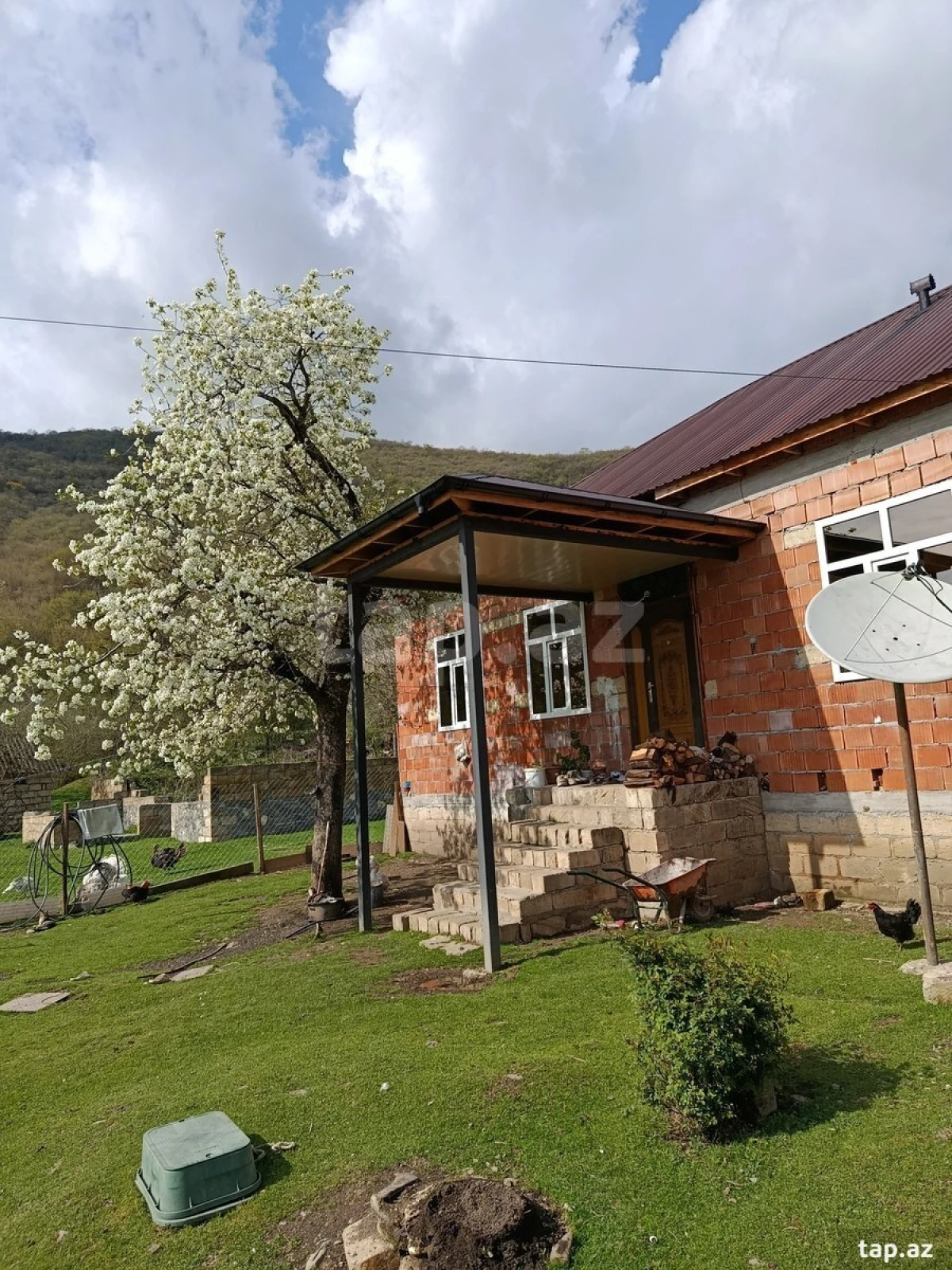 Satılır 5 otaqlı həyət evi 130 m²