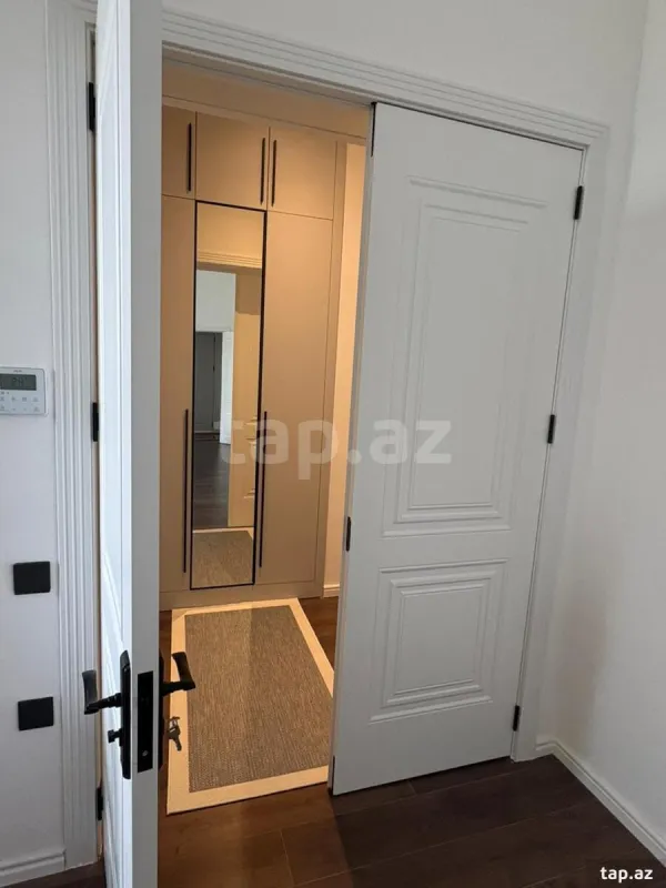 Kirayə verilir 2 otaqlı yeni tikili 75 m²