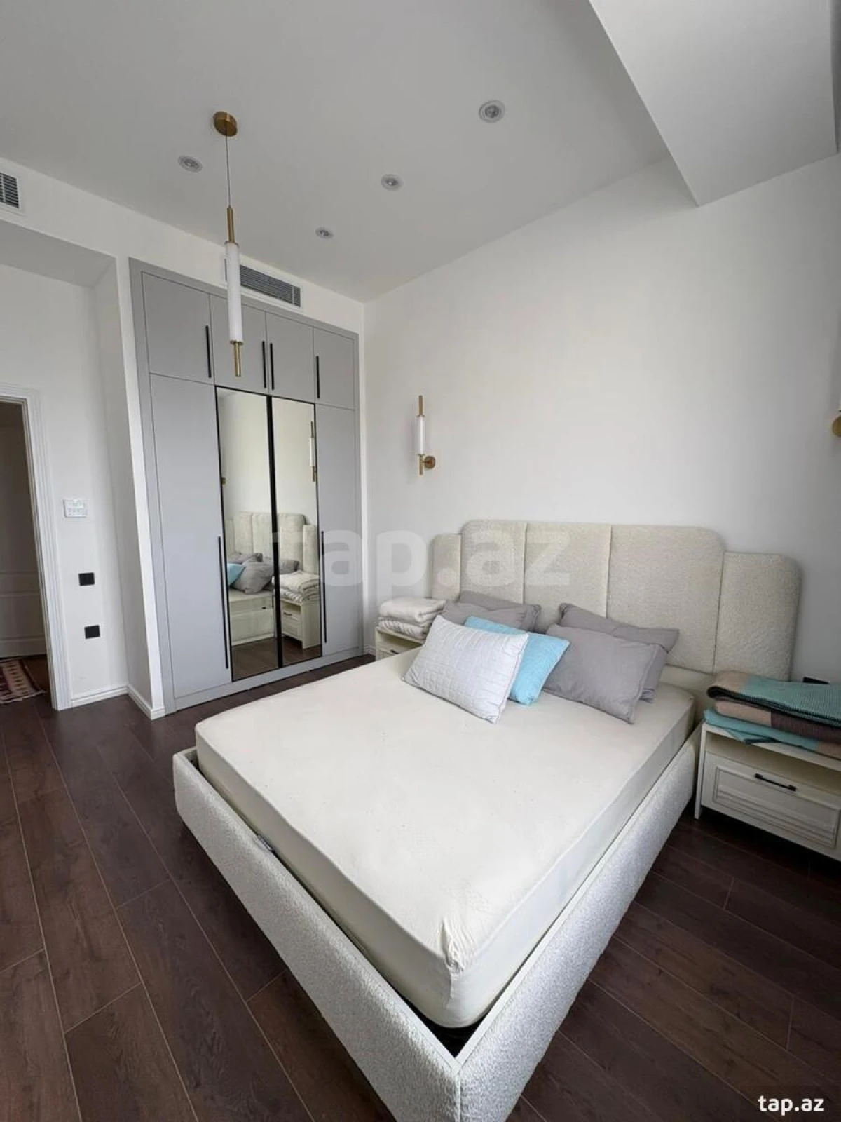 Kirayə verilir 2 otaqlı yeni tikili 75 m²