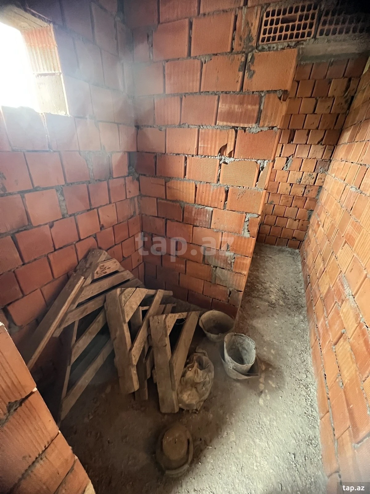 Satılır 3 otaqlı həyət evi 100 m²