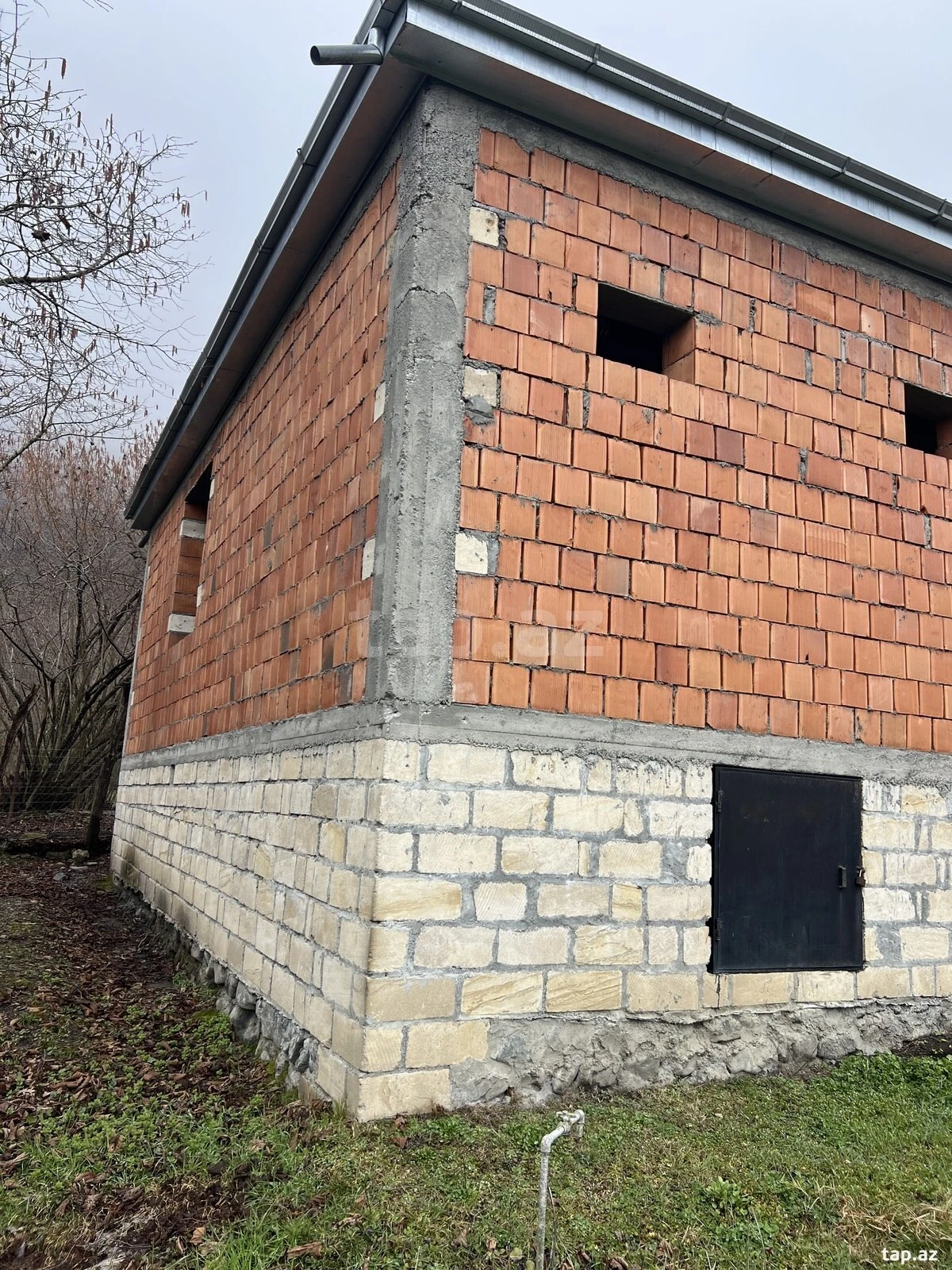 Satılır 3 otaqlı həyət evi 100 m²