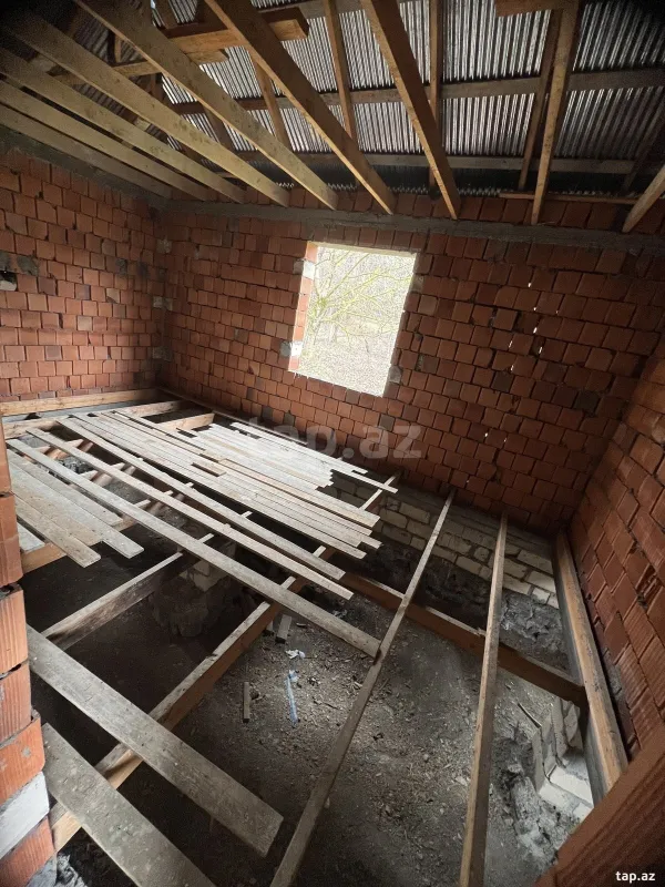 Satılır 3 otaqlı həyət evi 100 m²