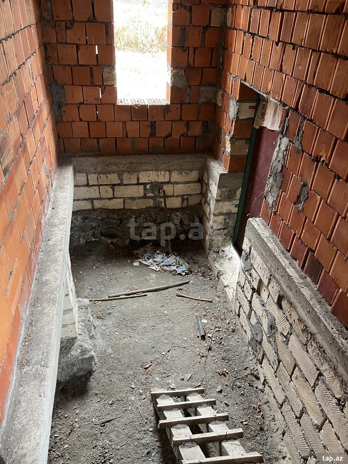Satılır 3 otaqlı həyət evi 100 m²